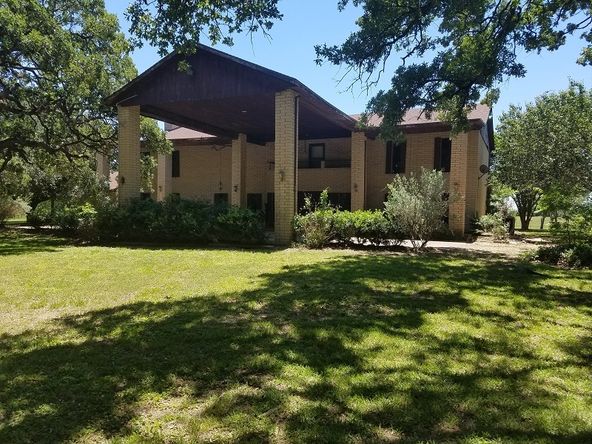 1230 E Hwy 164, Groesbeck, TX 76642